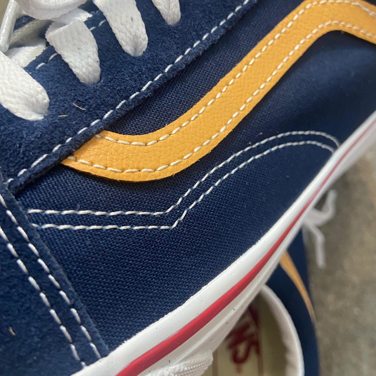 Vans v36og old skool navy yellow clearance