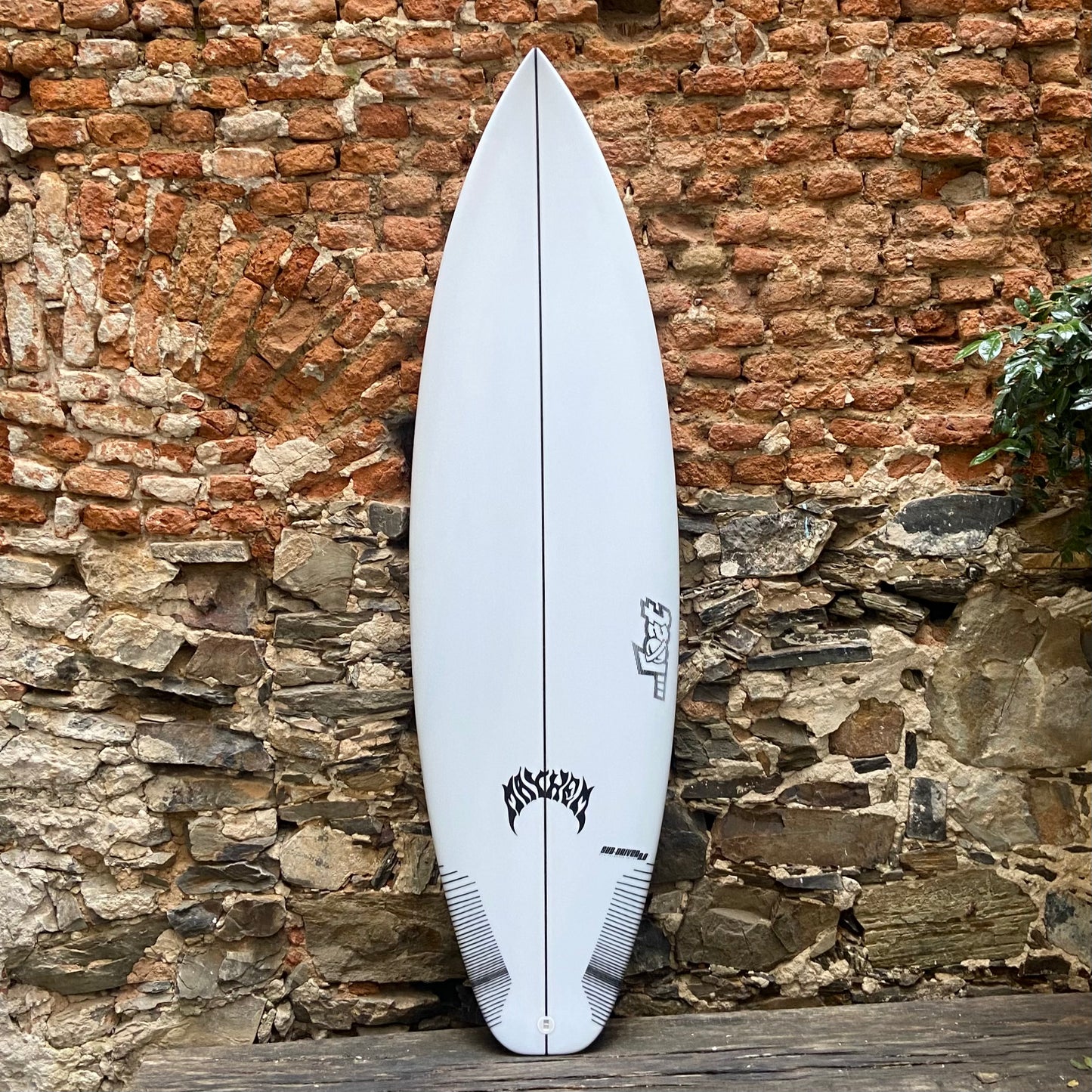 LOST BY MAYHEM   SUB DRIVER 2.0   5’10”    19.5   2.44   30L   BRO DIMS 