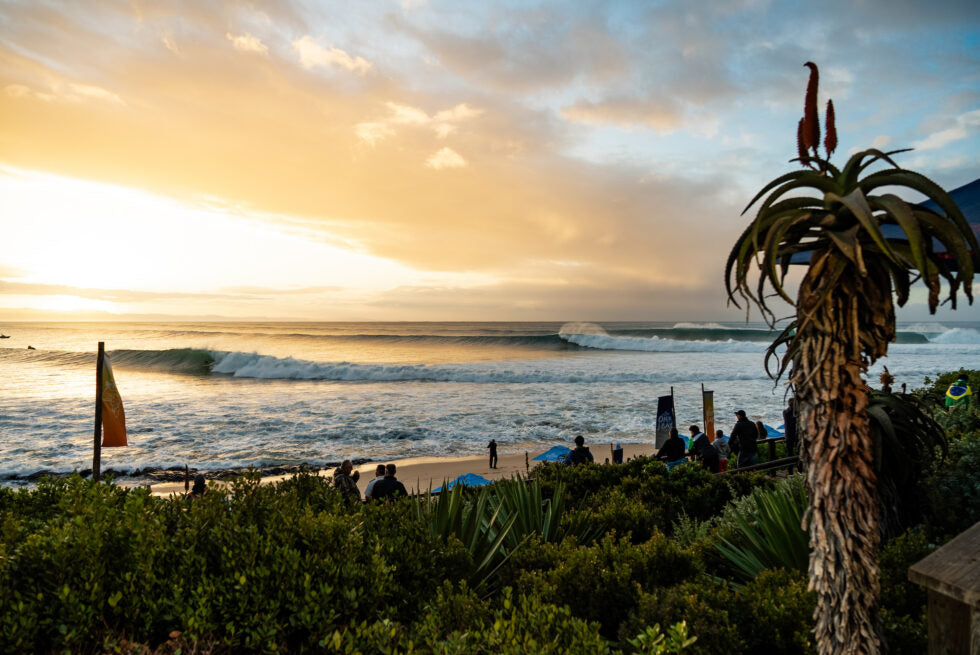 Load video: WSL video from the Corona Cero Open J-Bay 2025