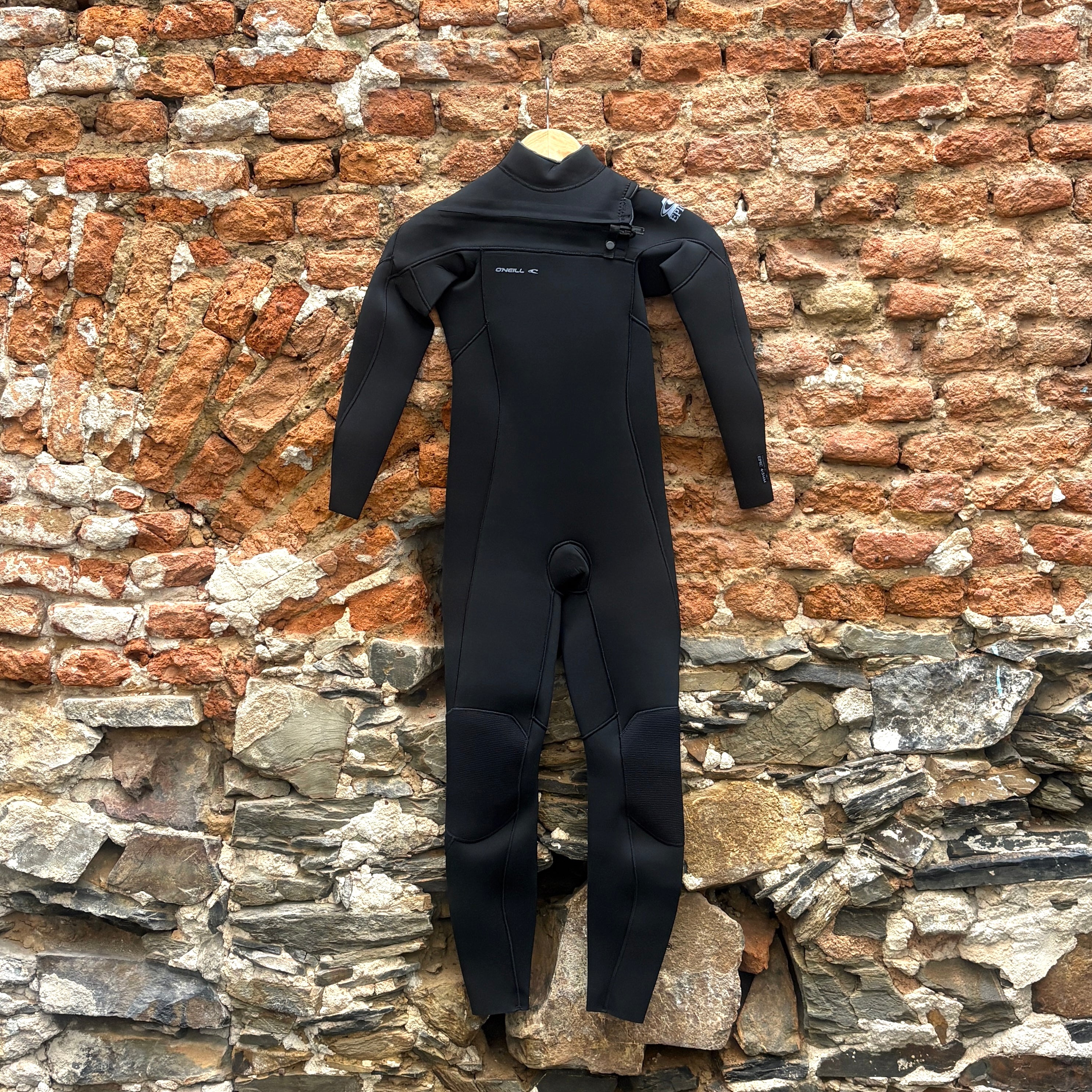 O'Neill Youth Epic 4/3mm Wetsuit | Chest Zip | Keep It Simple Surf