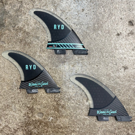 RYD   FOUNDRY THRUSTER  CARBONFLEX BLACK  