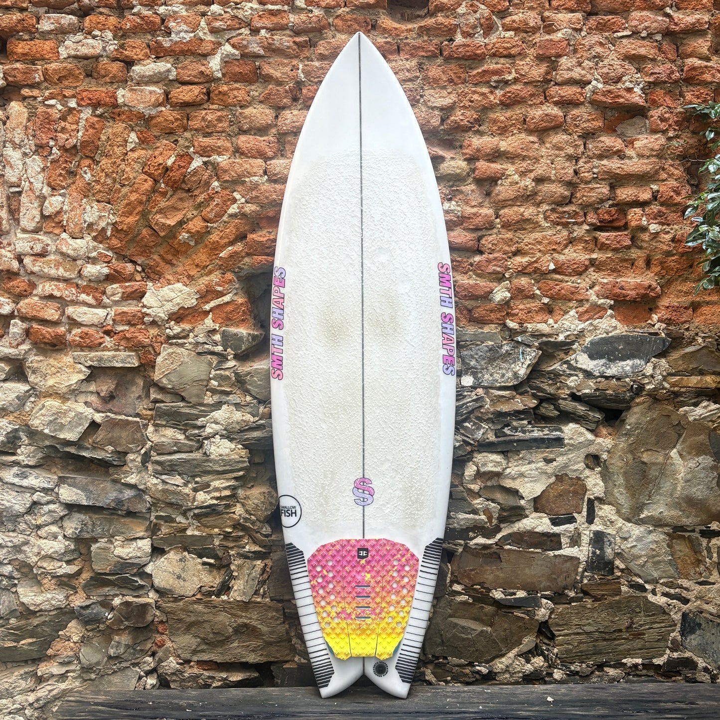 SMTH Retro Fish 6'0" x 20¾ x 2¾ 37.5L – Pre-Loved Surfboard