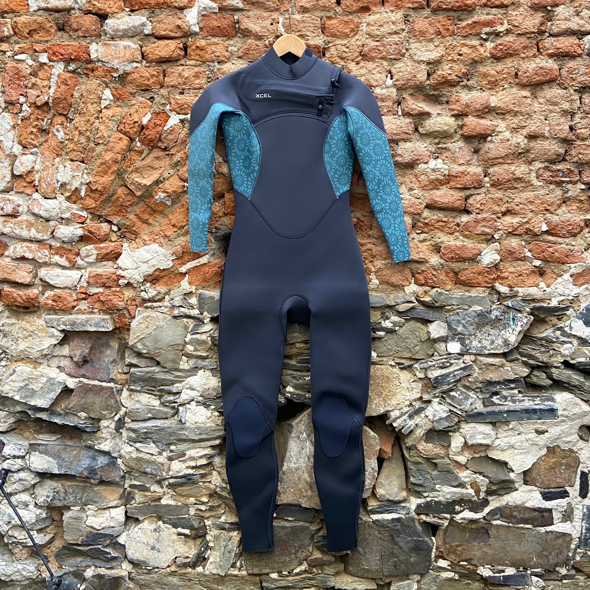 Xcel-Womens-Comp-Wetsuit-4-3mm