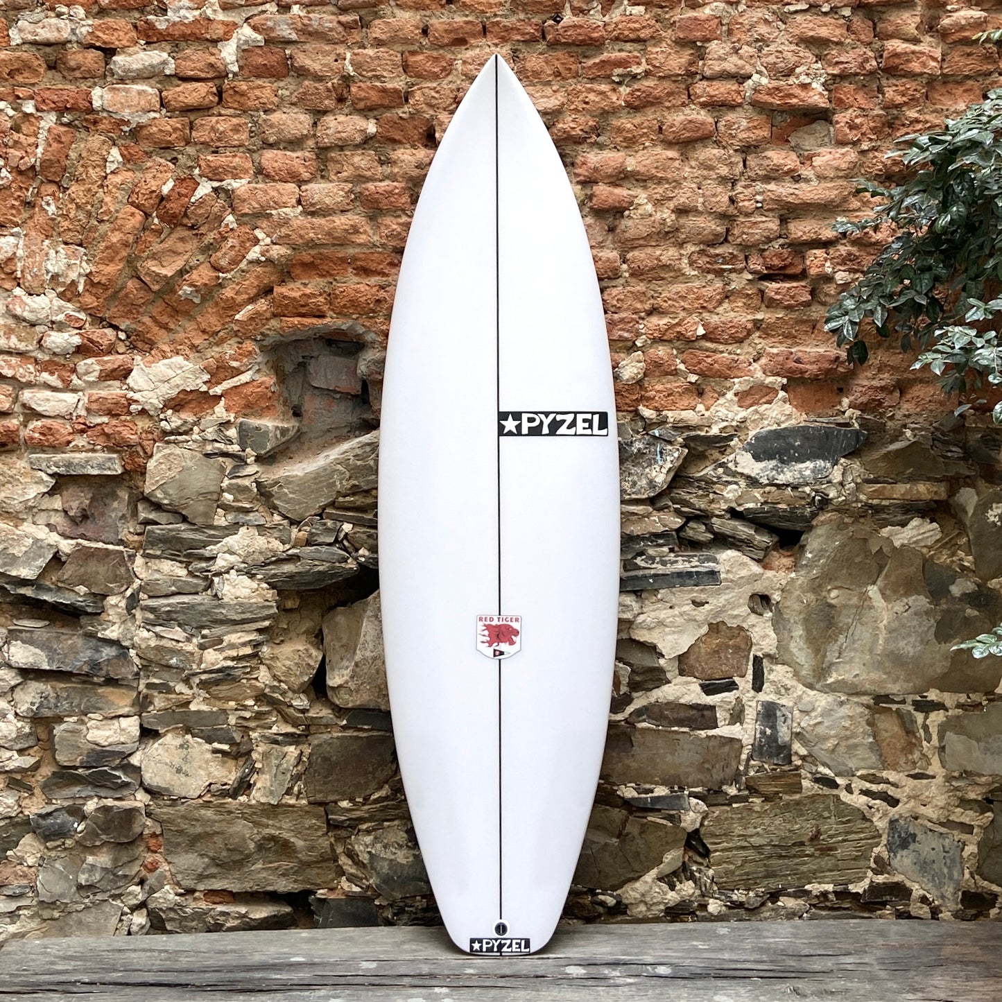 PYZEL RED TIGER 6'2' 19 3/4 2 5/8 34.20L