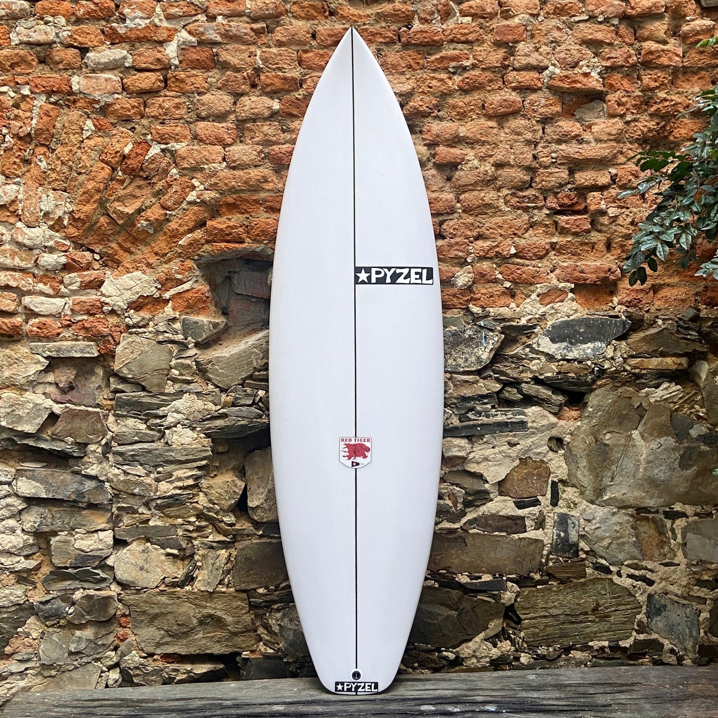 High Performance Shortboard Pyzel Red Tiger Surfboard 6'0