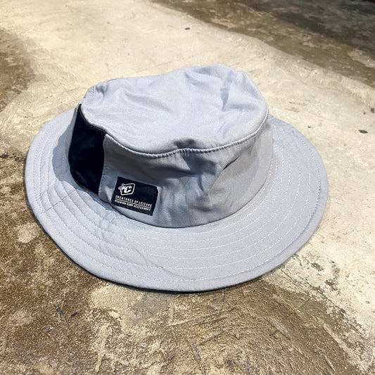 CREATURES OF LEISURE SURF BUCKET HAT